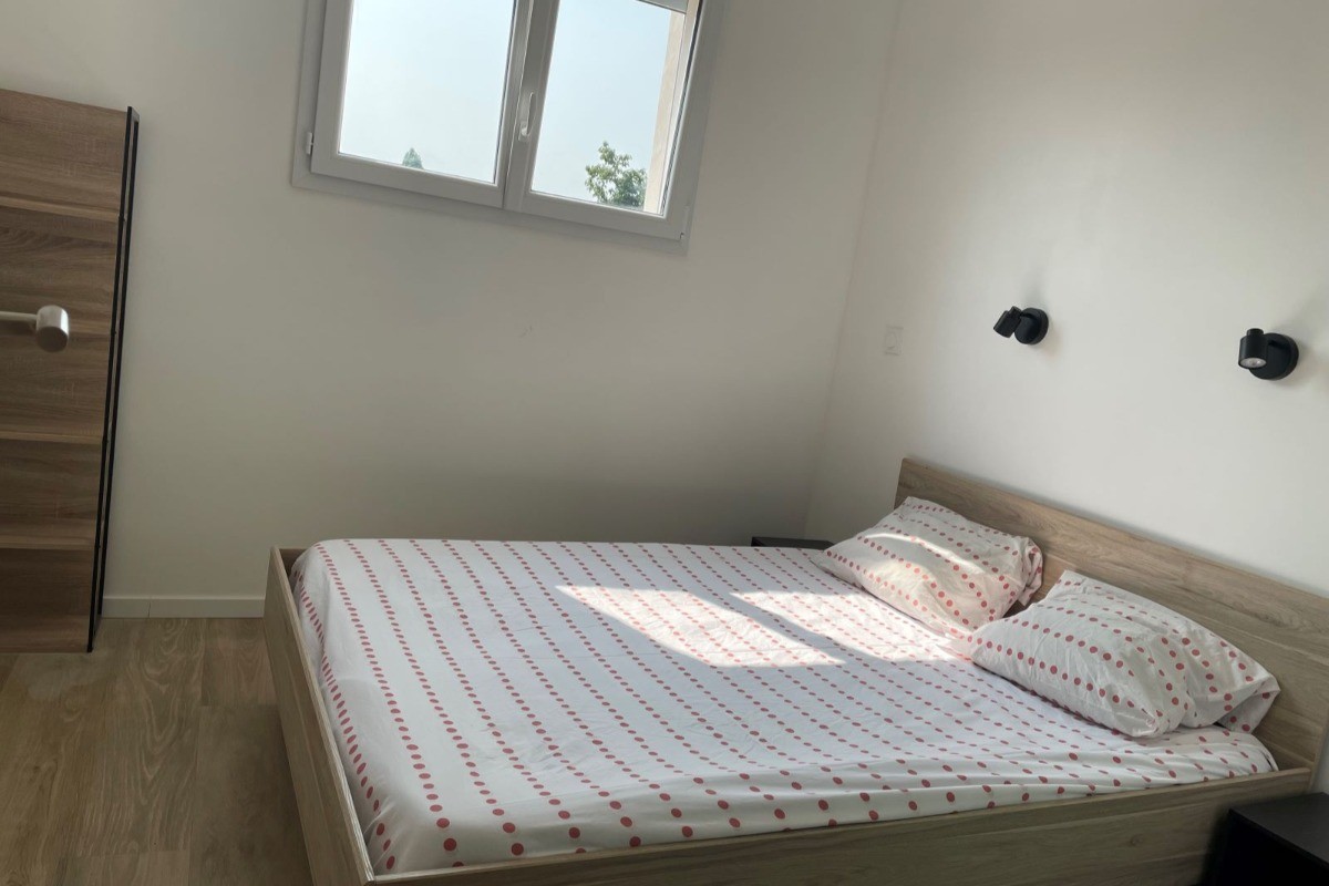 Les Figuiers 2, pour 4 personnes avec 2 terrasses, avec stationnement gratuit, près de Chatelaillon en Charente maritime