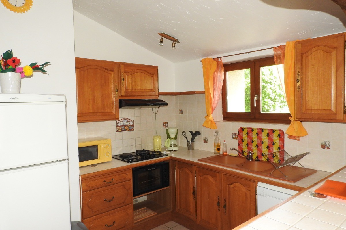 Gîte RUBIS cuisine equipée LV