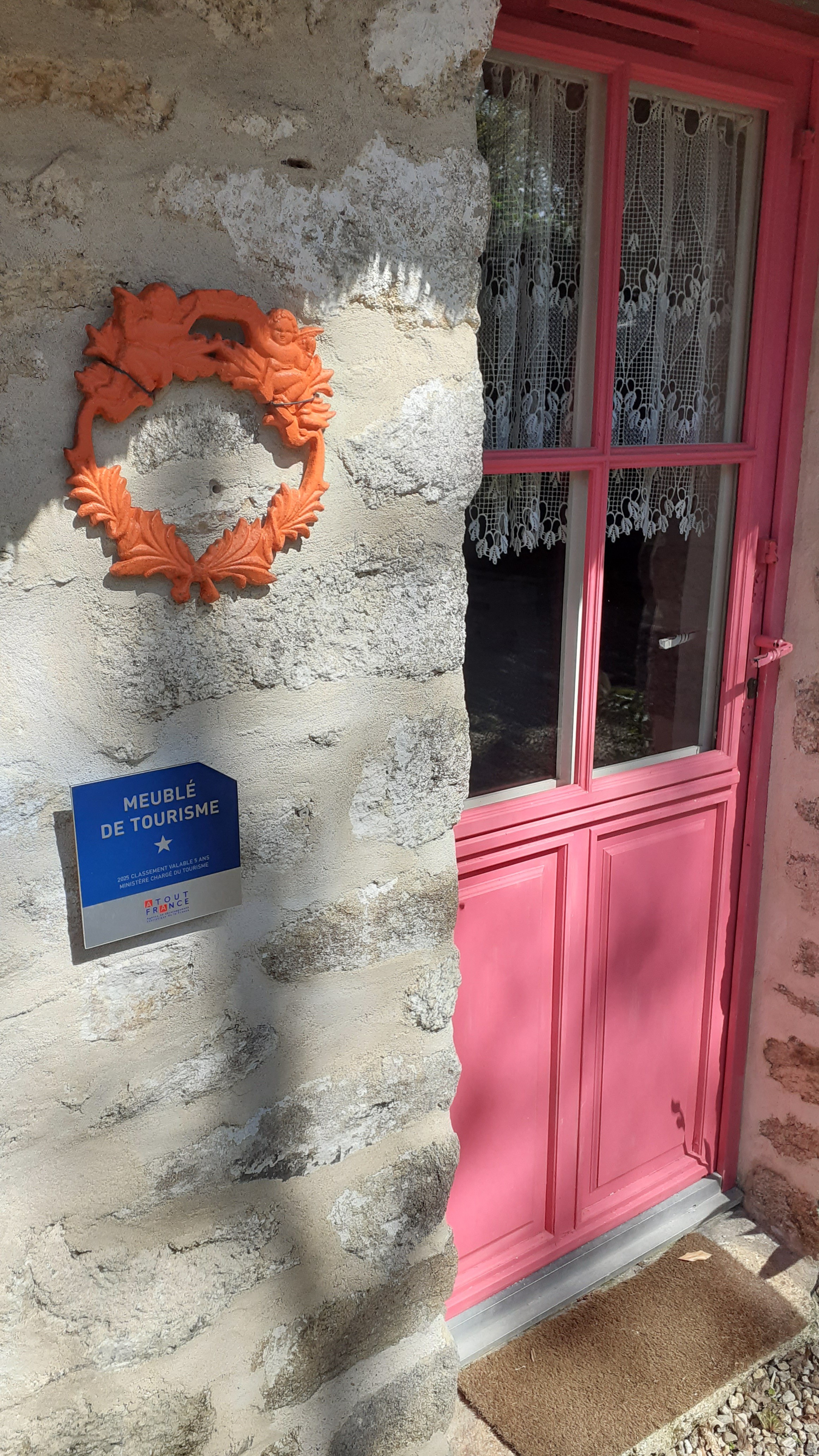 Votre entrée dans votre gîte briéron