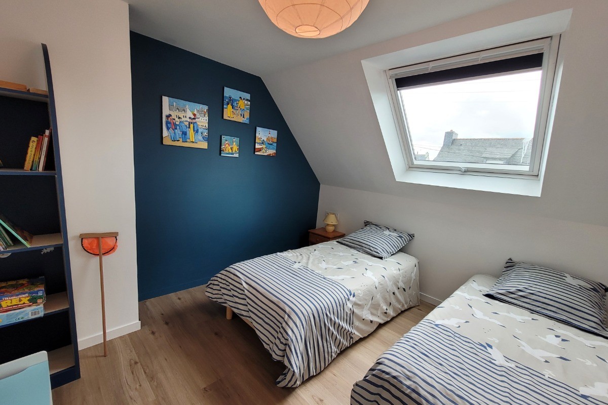Chambre étage 2 lits simples