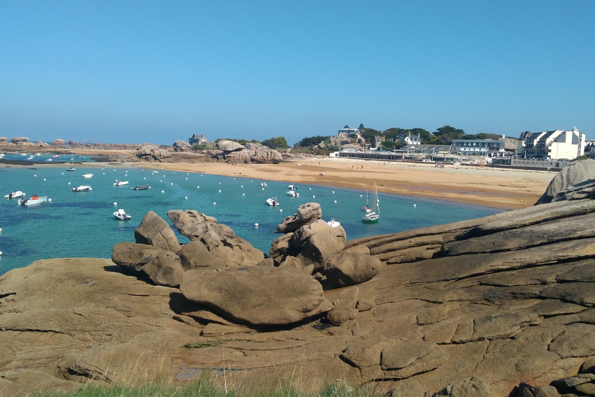 Plage de la Grève Blanche, à 150 mètres de la maison
