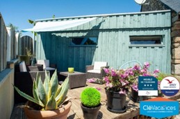 Maison de vacance de 2 à 4 personnes, Clévacances, Espace terrasse
