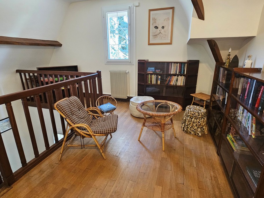 Le coin jeux lecture du 1er étage