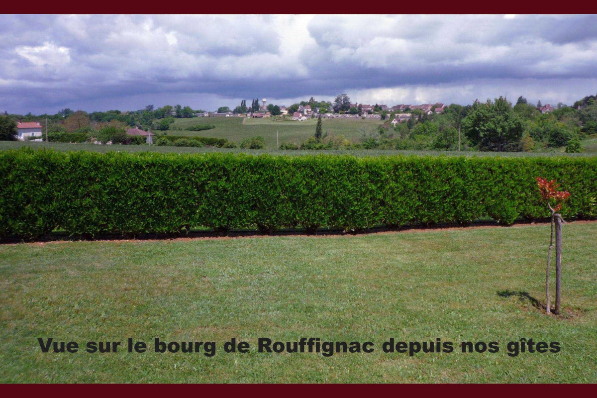 Vue du gîte sur le bourg
