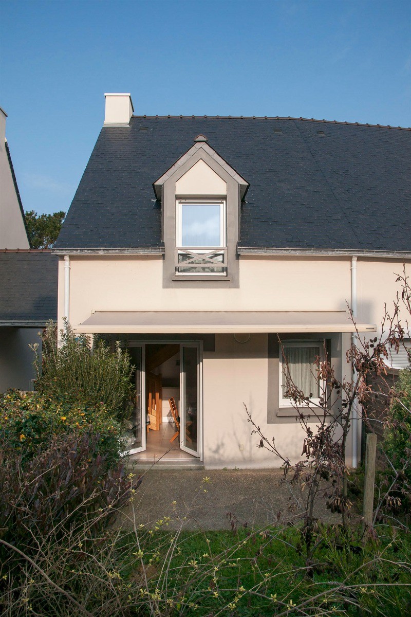 vue façade sud avec jardin