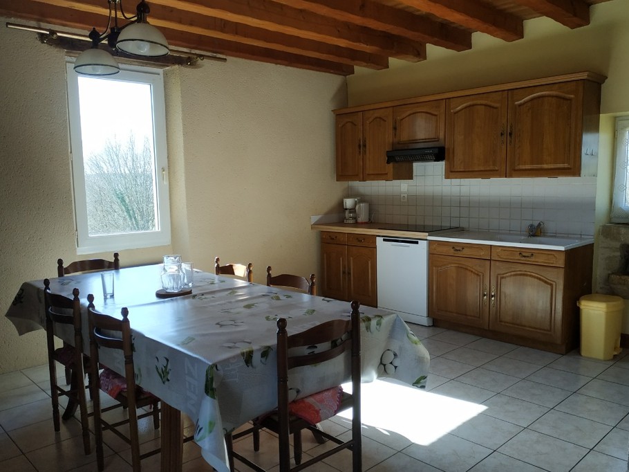 Cuisine avec espace repas