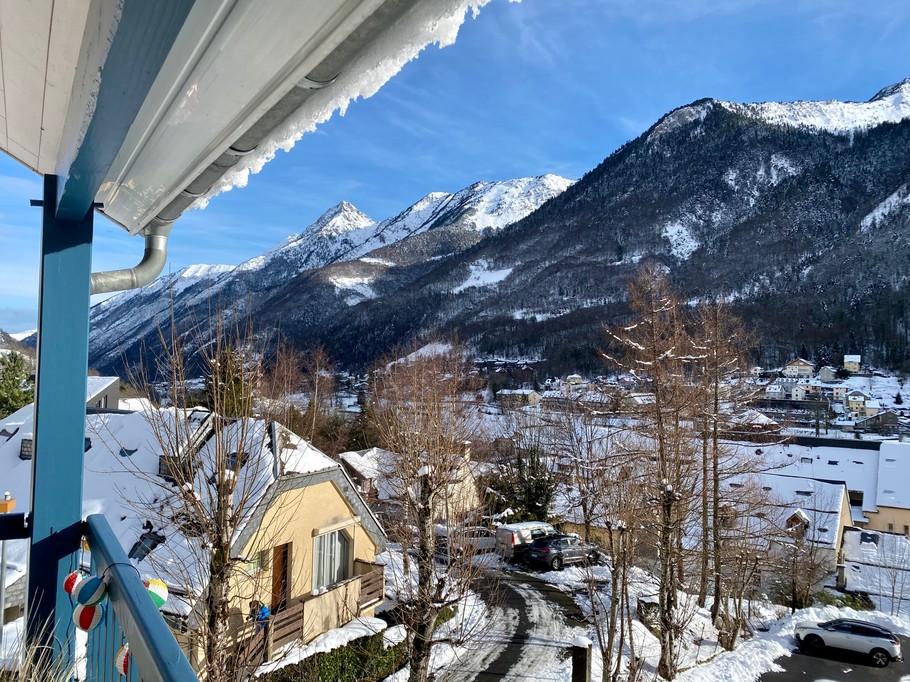 En hivers, vue depuis la terrasse couverte.