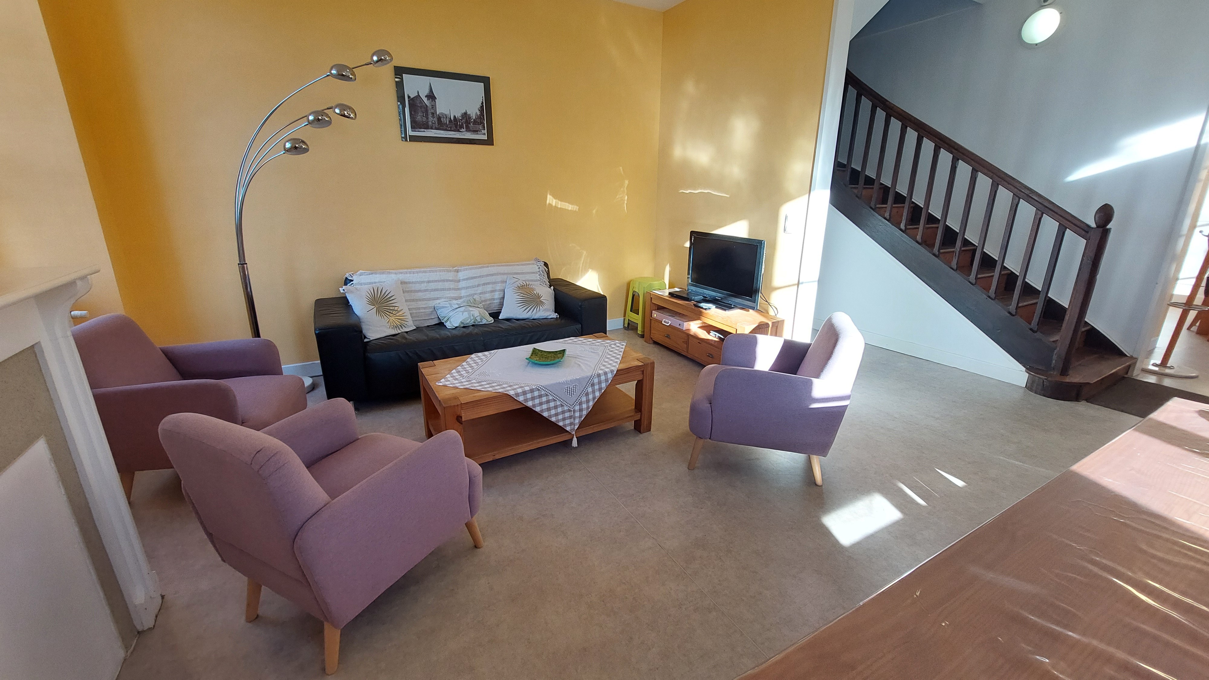 SalonEspace salon convivial pour séjours en famille ou entre amis