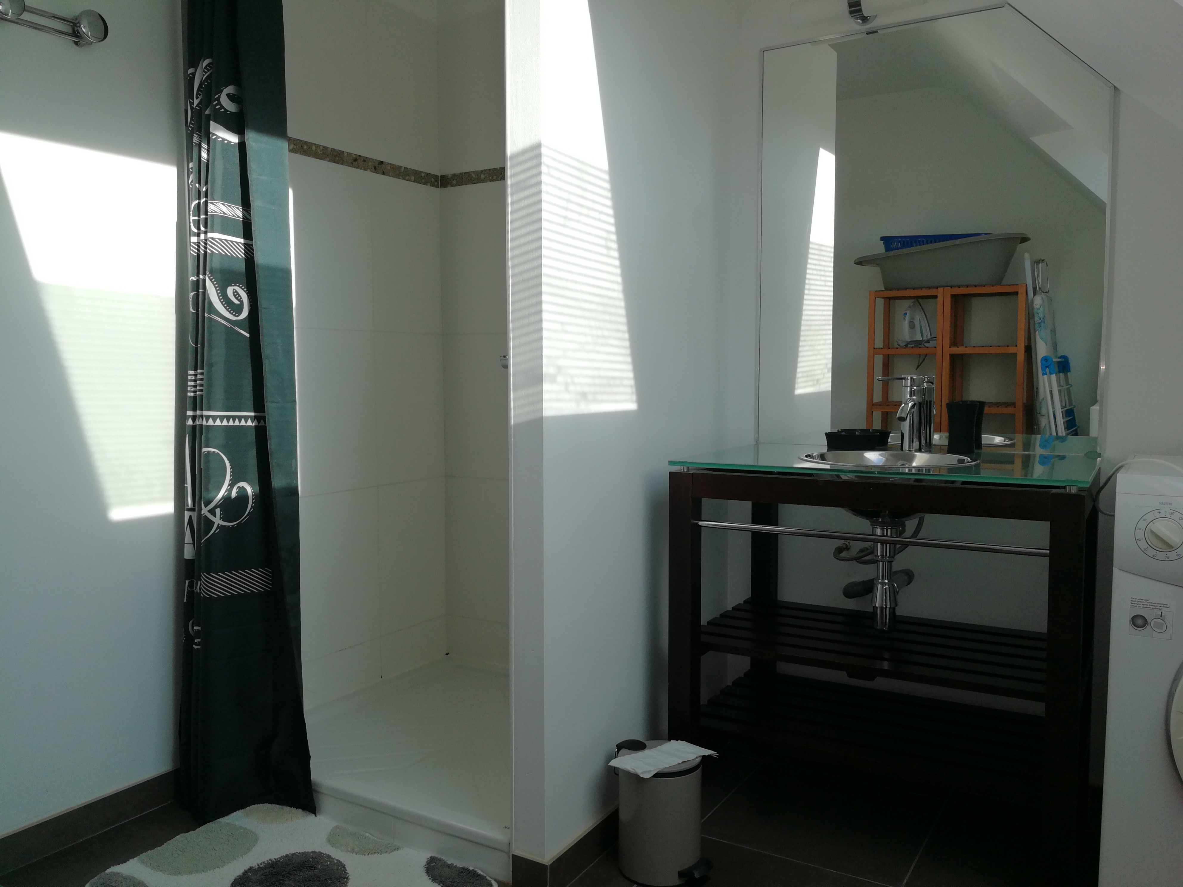 Shower room upstairs