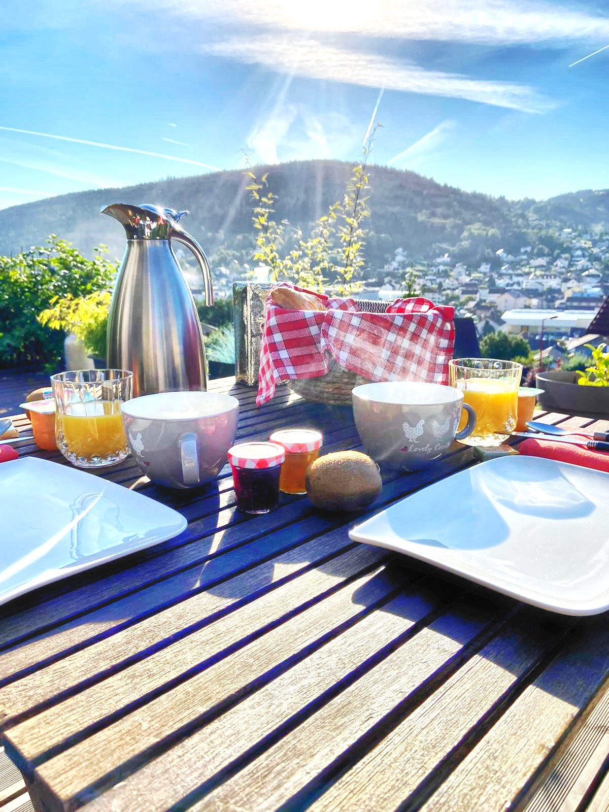 Petit déjeuner - Chambre d'hôtes Cocoon Le Nid Cosy d'Isa