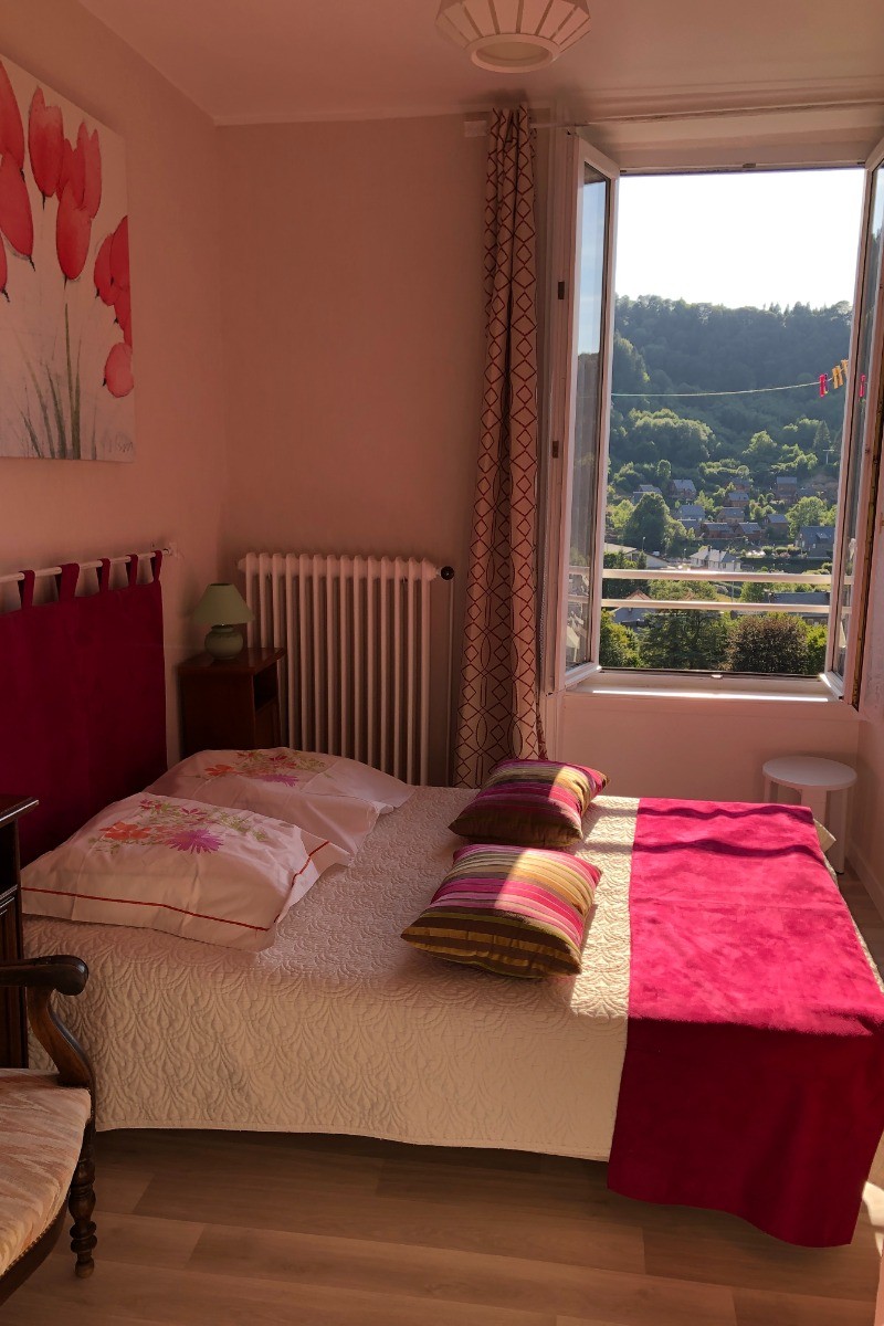 Vue plongeante de votre chambre, tout un programme !  bon séjour