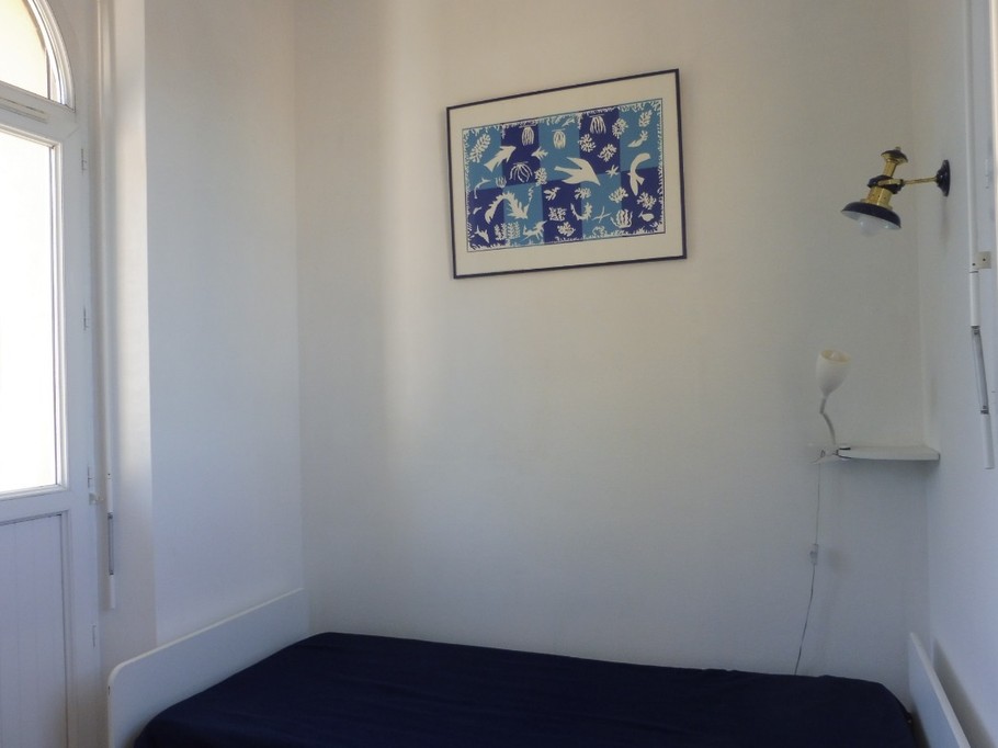 Bedroom 2nd floor