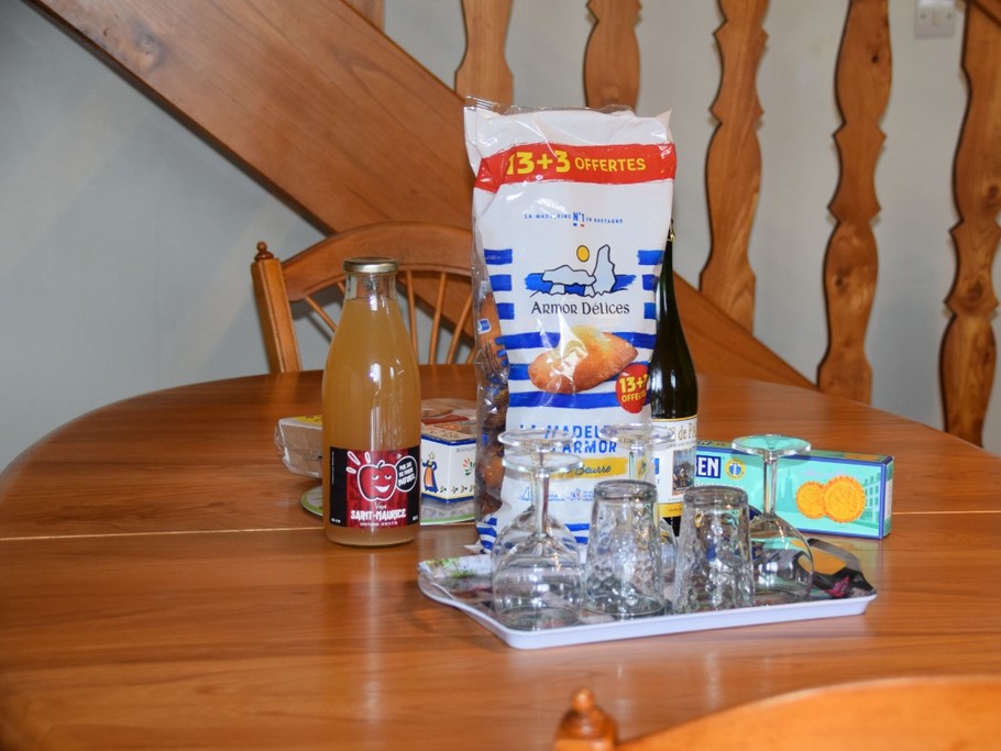 quelques produits locaux - Clévacances  Tréguidel