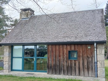 Etang de Farges, Saint Germain près Herment, Chalet vert - Extérieur