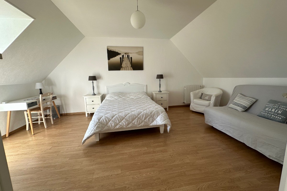 chambre gauche étage