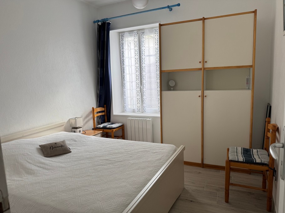 chambre 1 lit 140*190