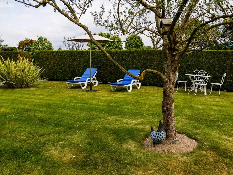 Shared garden with furniture available for use
