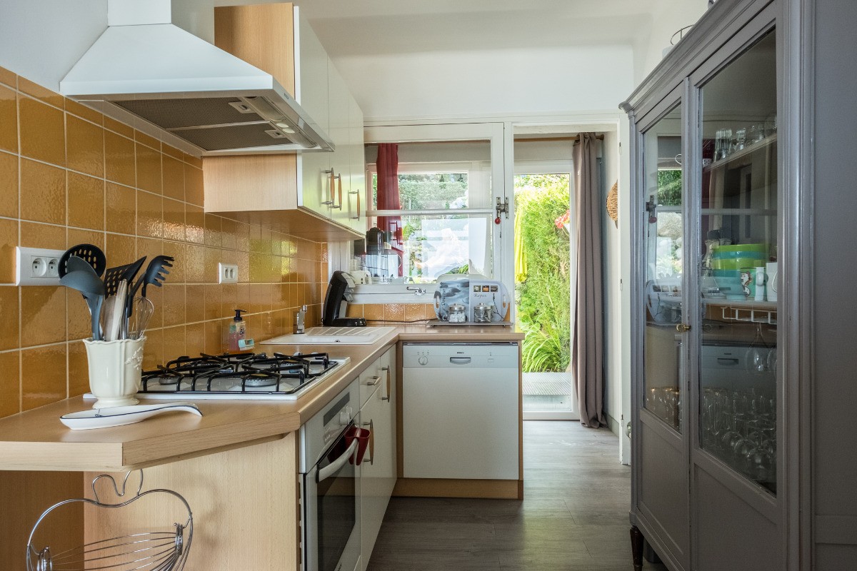 MENES location Perros-Guirec Cuisine accès direct au jardin