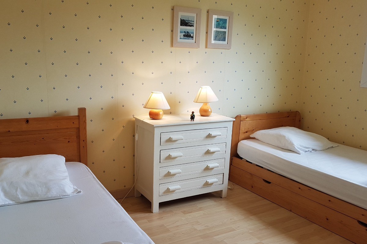 Chambre 2 lits 90 au RDC