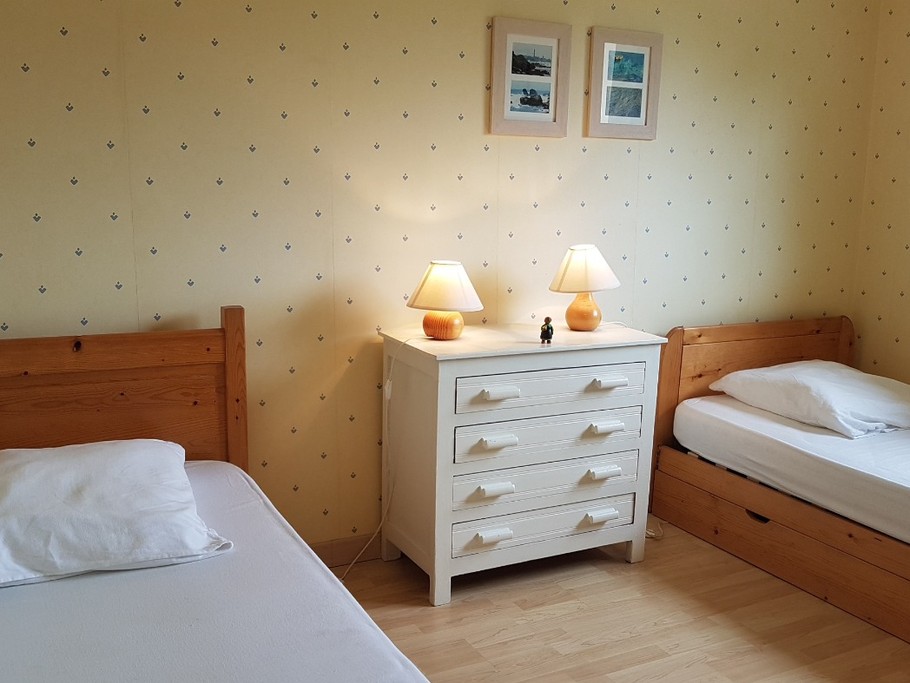 Chambre 2 lits 90 au RDC