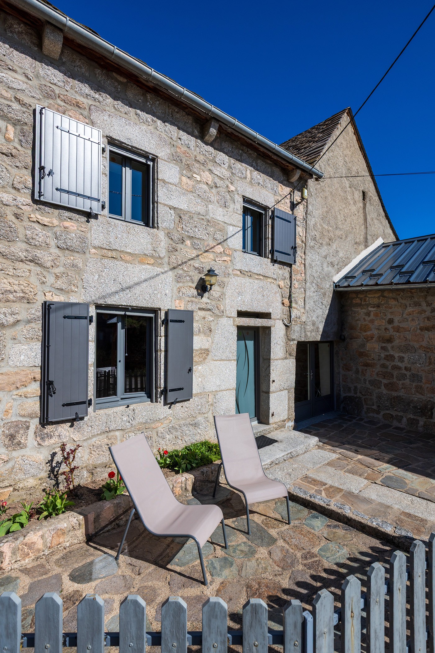 Gîte in Lozère with fireplace and private terrace