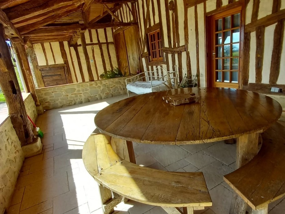 La terrasse du gite a l'arrivee