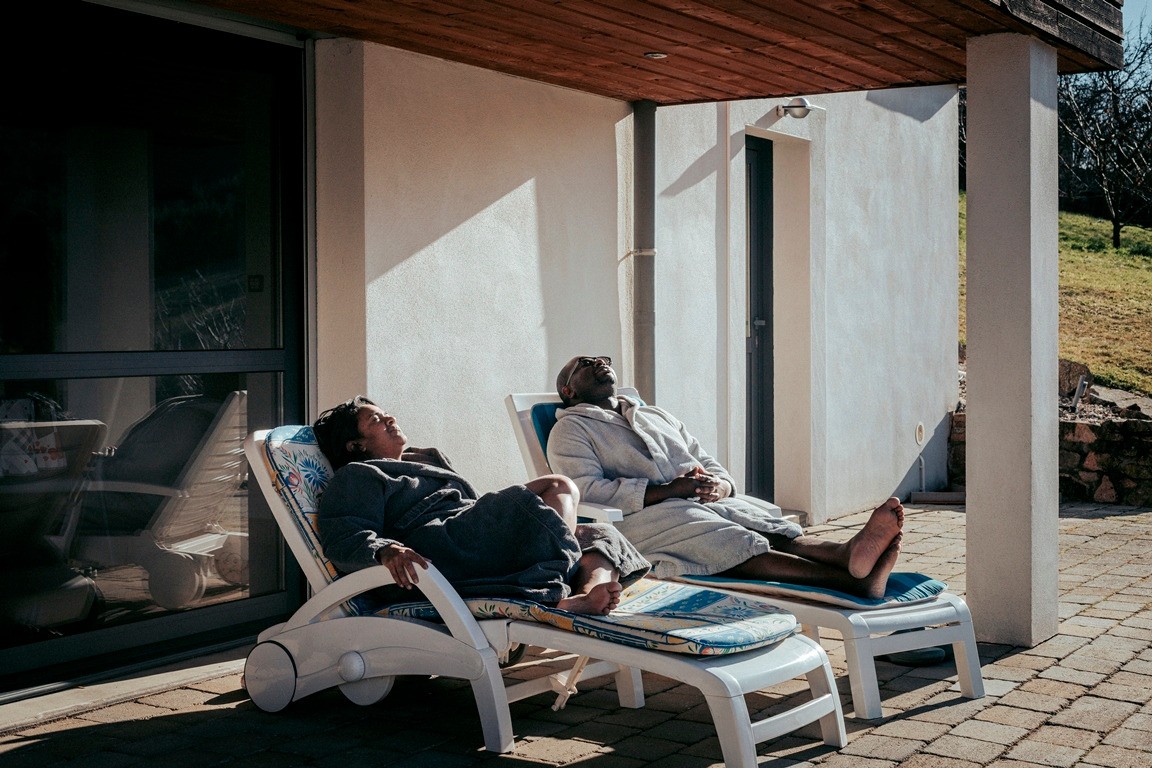 En mode farniente sur la terrasse couverte