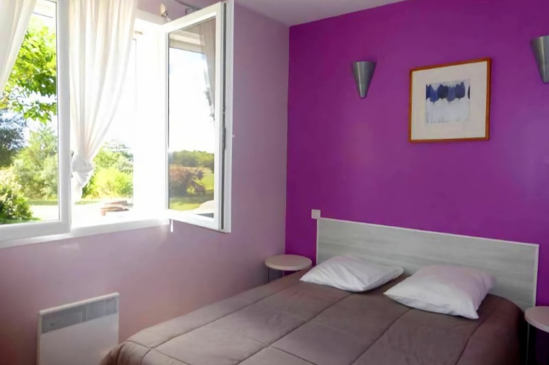 Chambre 2 personnes Village de Gîtes Les Collines d'Eyvigues 24580 Salignac Eyvigues Clévacances
