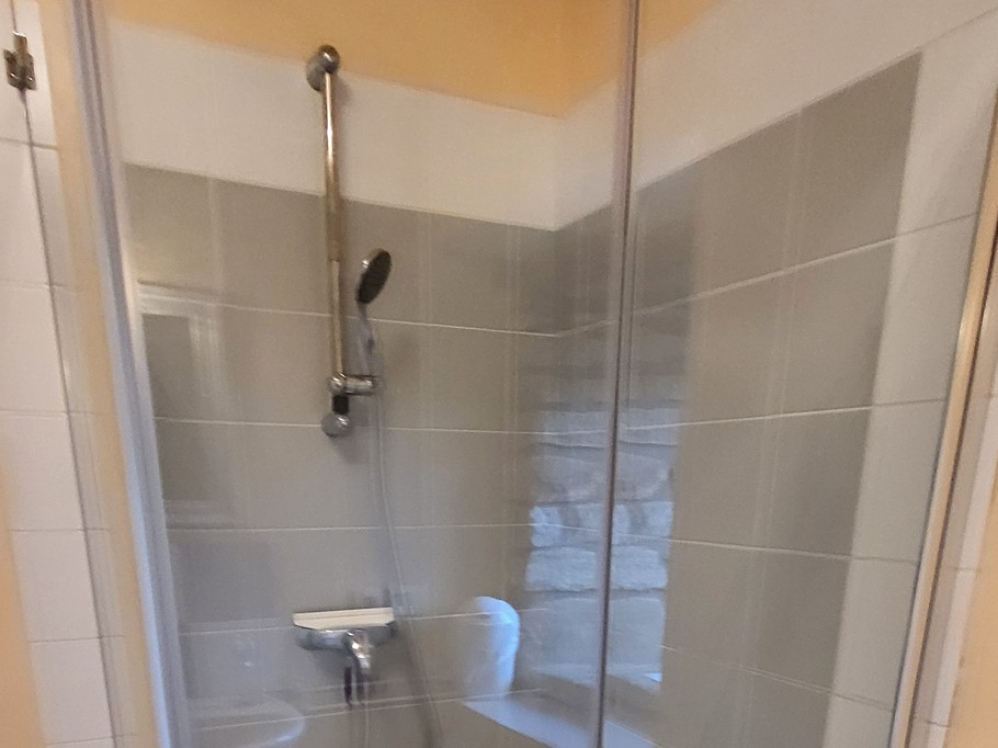 shower ground floor