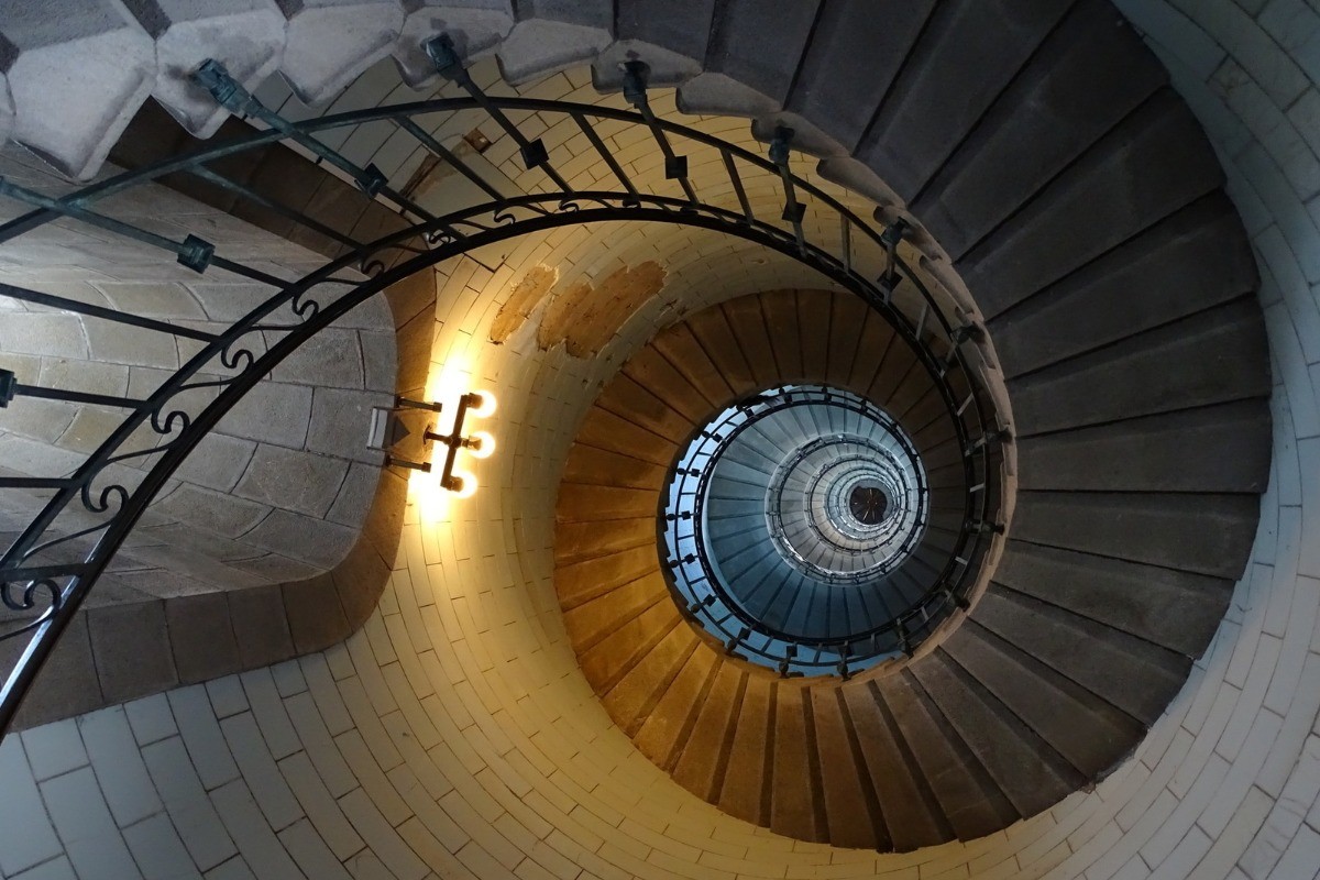 Venez gravir les 307 marches du phare d'Eckmuhl à Penmarc'h
