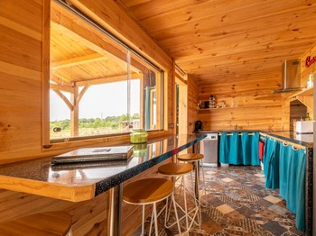 Domaine de la Cambre, camping à la ferme, gîte avec piscine, roulotte, logement insolite, déconnexion, vacance nature, Duffort, Gers, Occitanie, tourisme vert