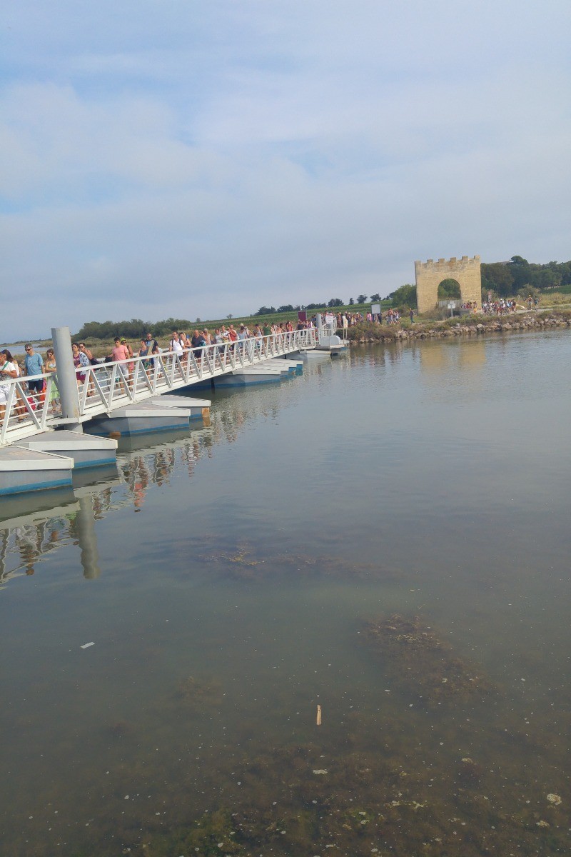 accès à  la plage du Pilou par la passerelle