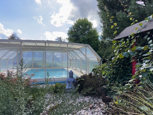 Piscine extérieure couverte - Gites de Ban - Appartement Salamandre