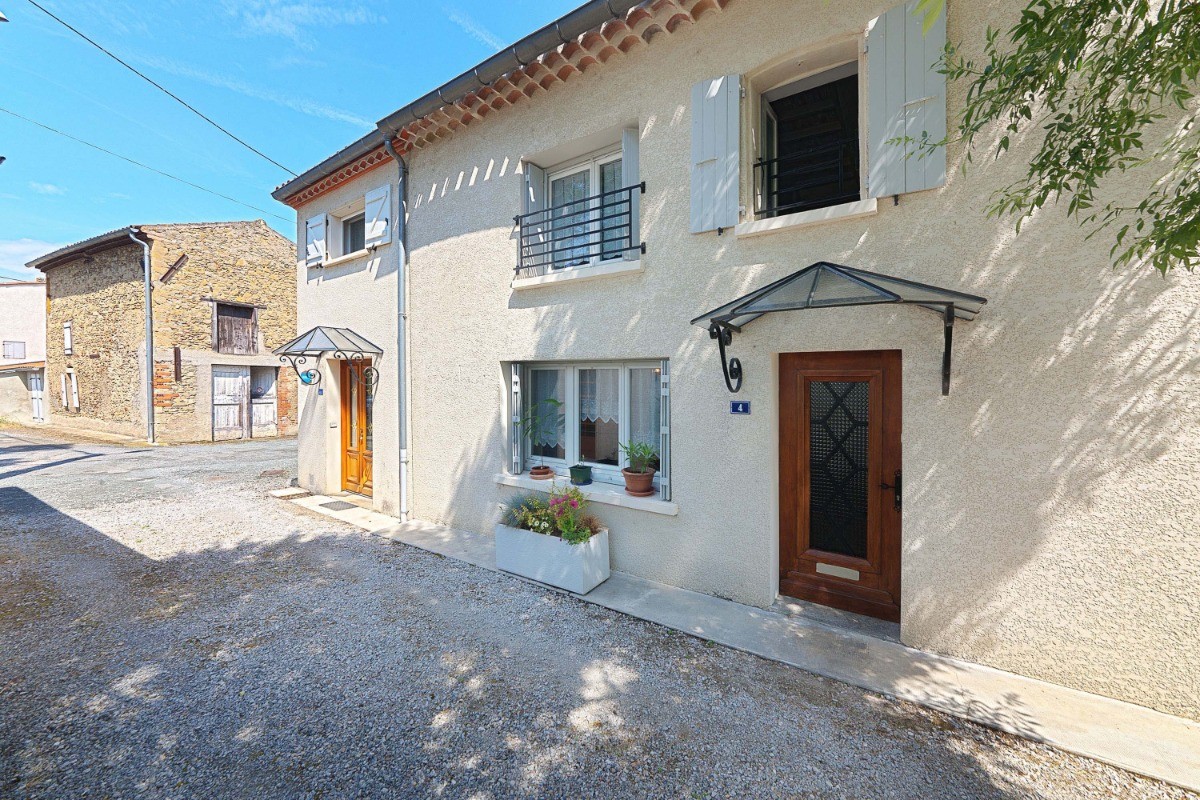 Gîte Paumajoly  à Saïx dans le Tarn vue extérieure