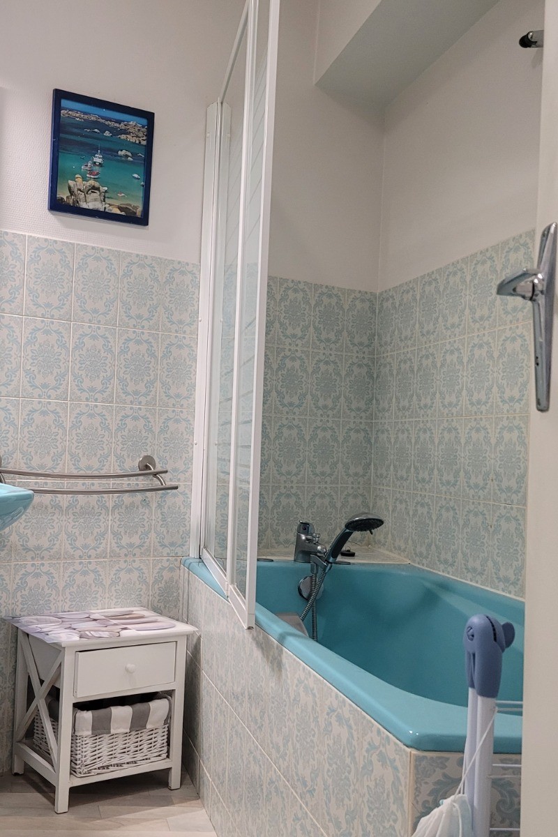 #Clévacances - APPARTEMENT 4 PERSONNES, VUE MER, exposition Sud/Sud/Est. SAINT QUAY PORTRIEUX COTES D'ARMOR BRETAGNE