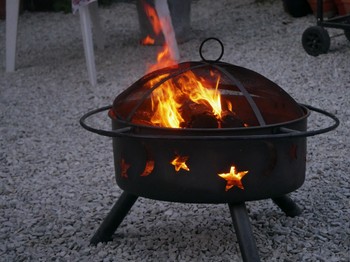BBQ, Brassero et les ciels claire sans lumières polluant