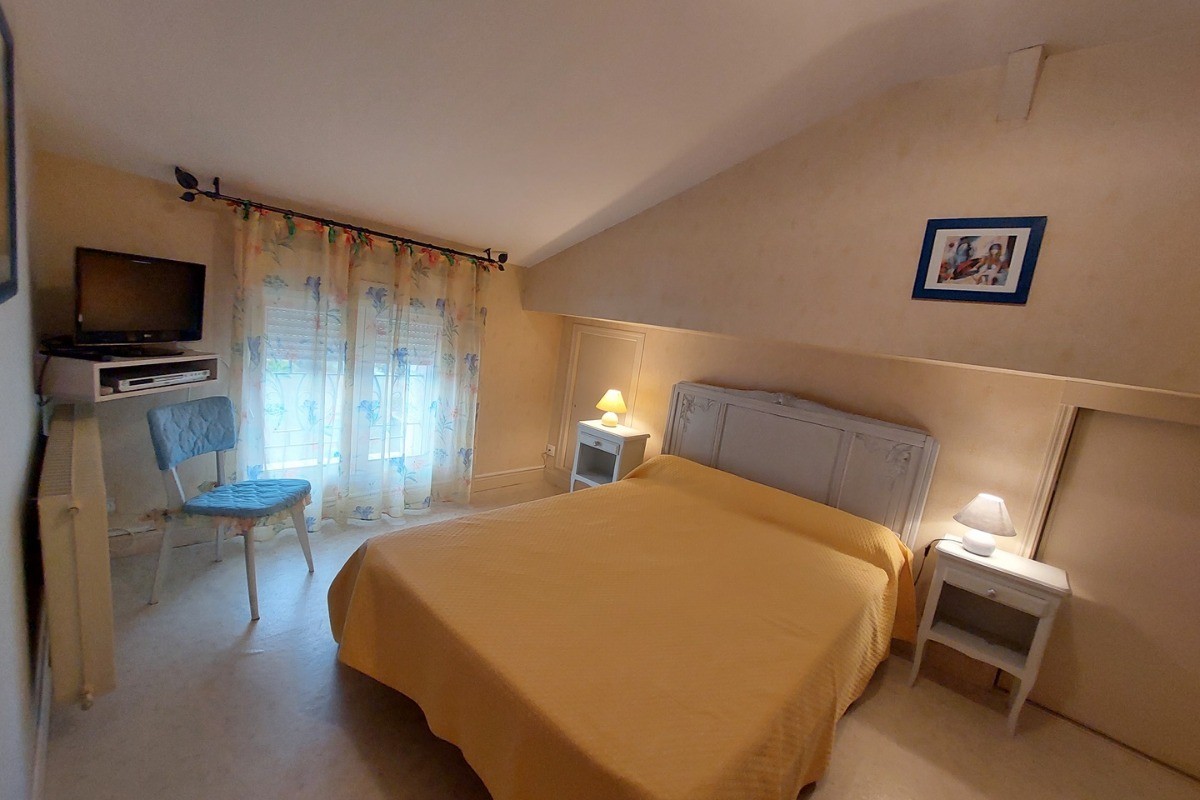 Chambre 3 à l'étage