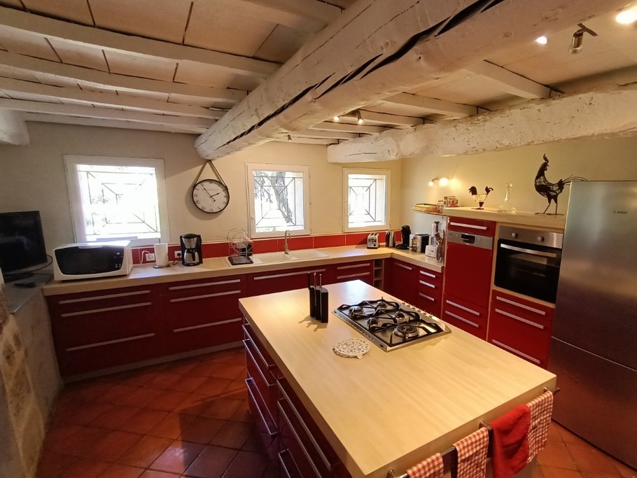 La cuisine de la bastide et ses équipements