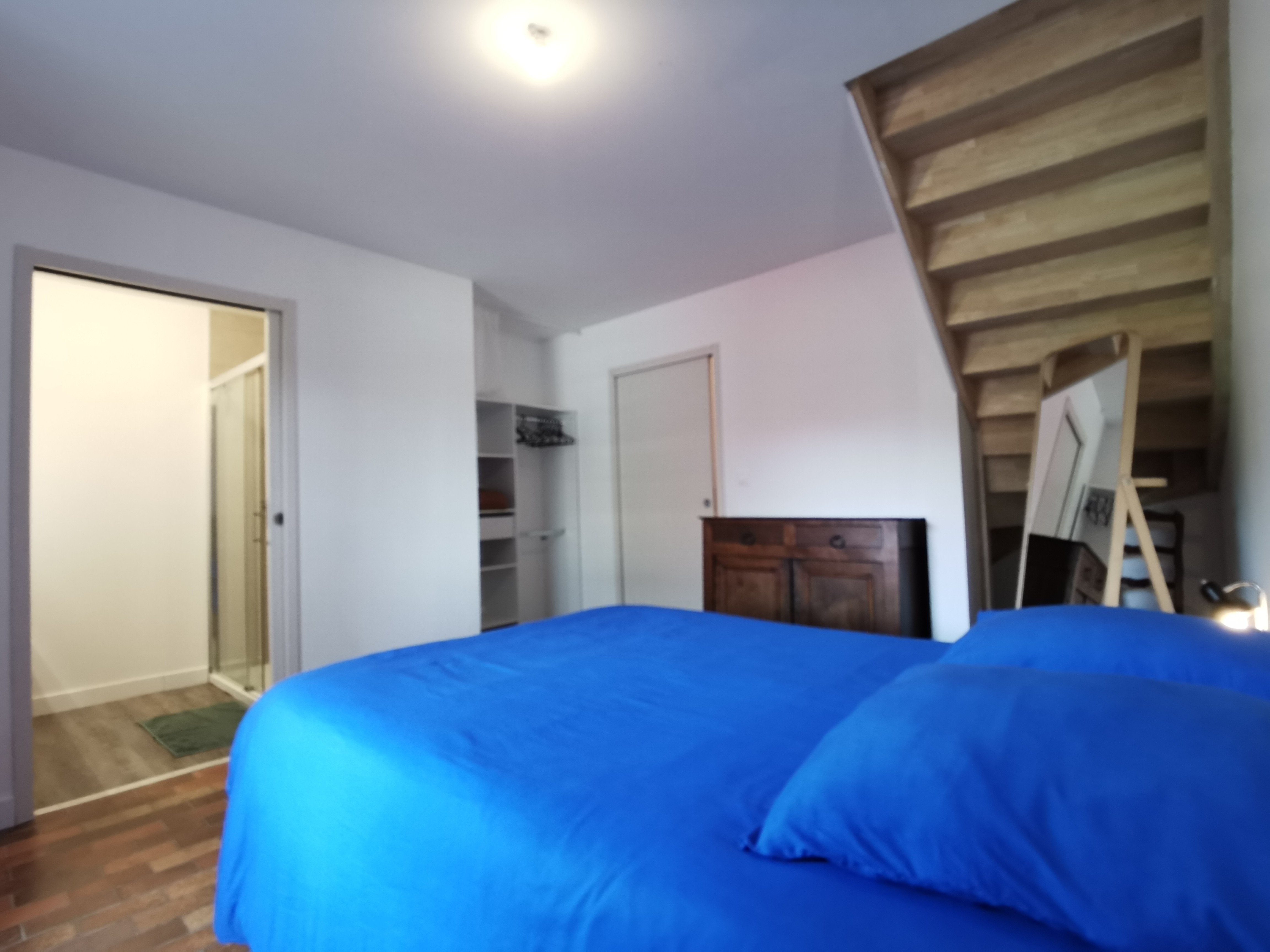 Chambre 4 parentale accès PMR avec sde