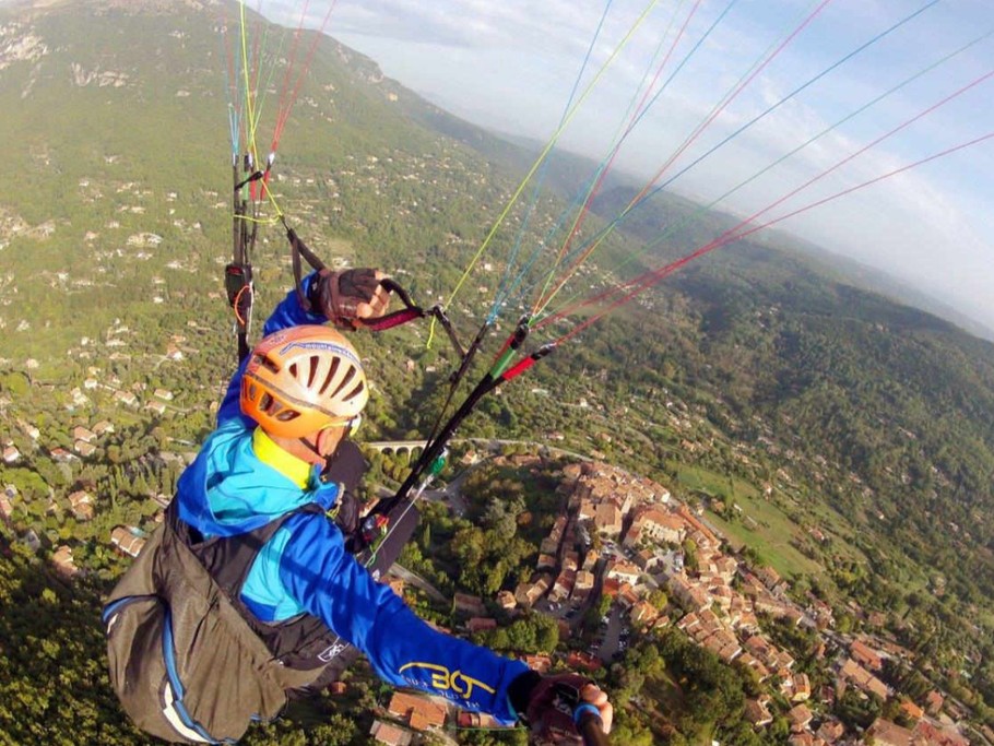 TOUS LES SPORTS ET ACTIVITES SONT POSSIBLES A PROXIMITE ;-))