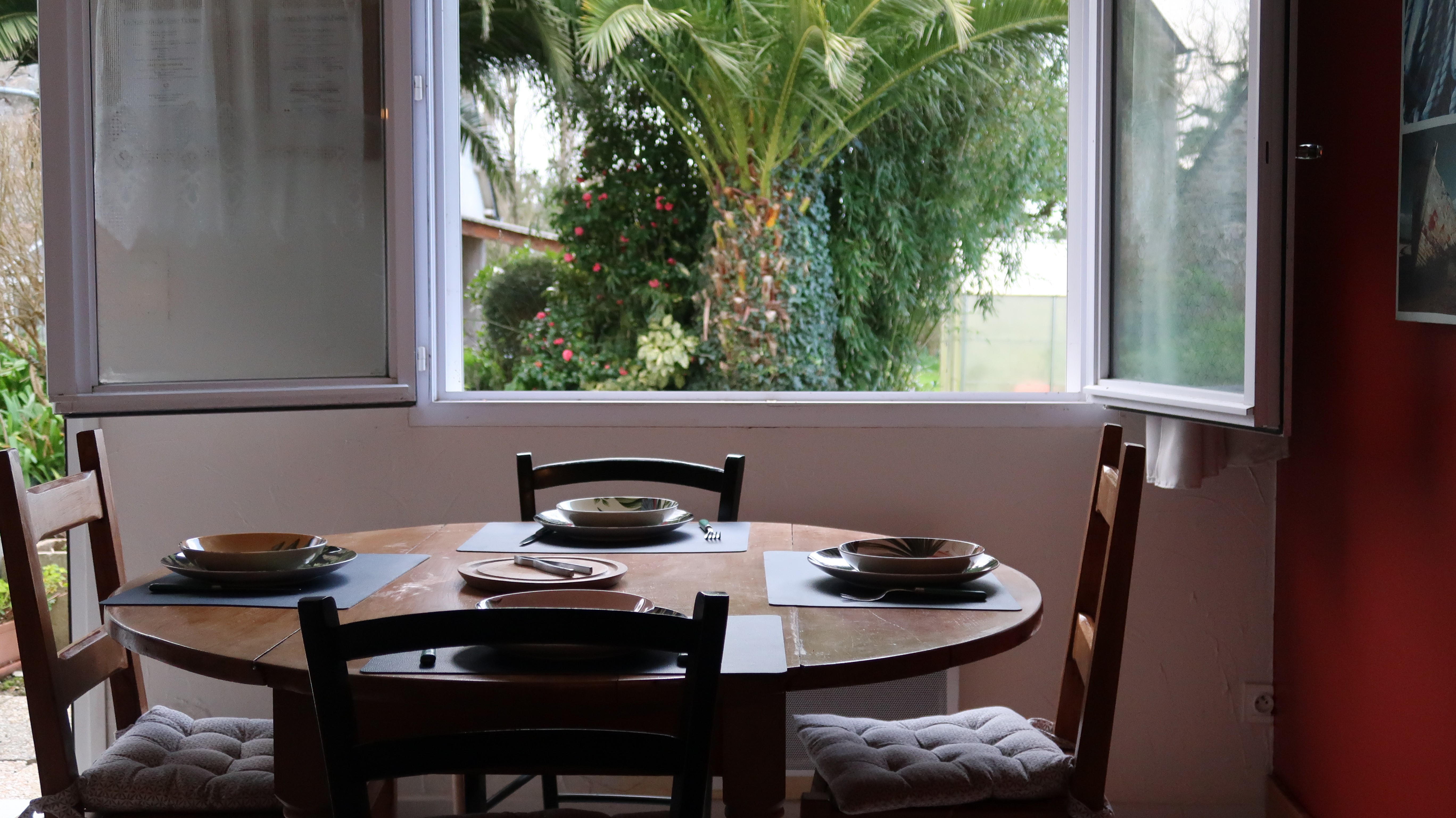 Repas...vue sur le jardin