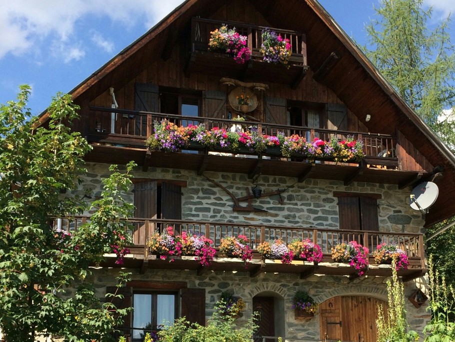 Chalet Lou Murgis - station de ski Saint Sorlin d'Arves en Savoie - domaine skiable Les Sybelles