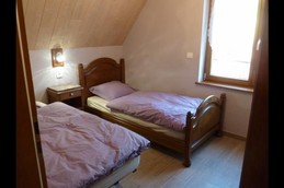 Chambre 2 : 2 lits de 90 x190