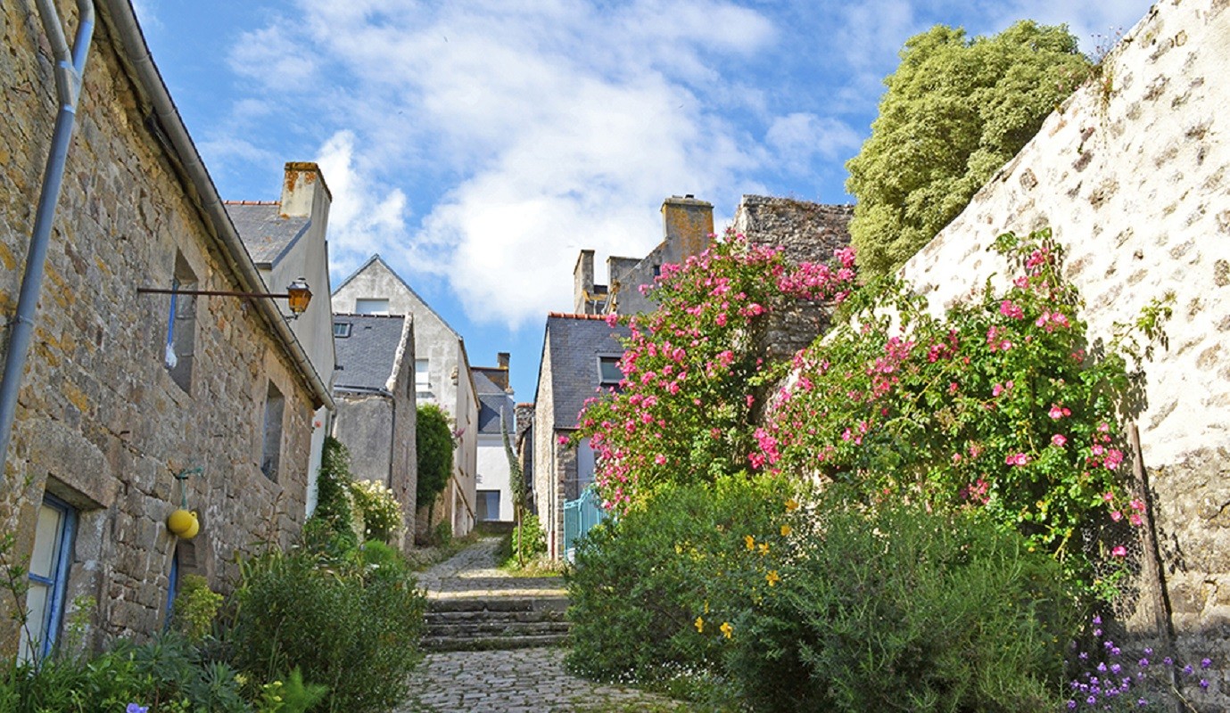 The small town of Pont Croix