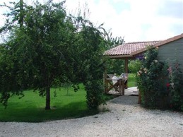 Gite PMR le Prunier près de Jonzac en Charente maritime