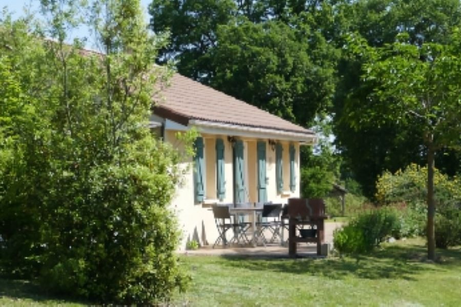 Terrasse et jardin Village de Gîtes Les Collines d'Eyvigues Salignac Eyvigues 24580 Clévacances