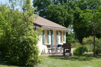 Terrasse et jardin Village de Gîtes Les Collines d'Eyvigues Salignac Eyvigues 24580 Clévacances