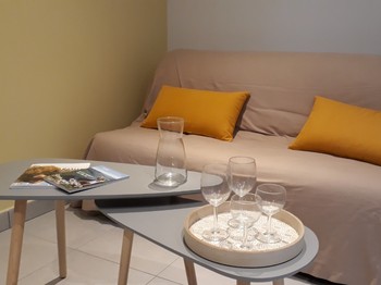 Gîte Ains'Temps Bugey - Salon avec BZ 160 x200