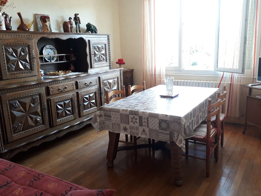 Salon avec TV