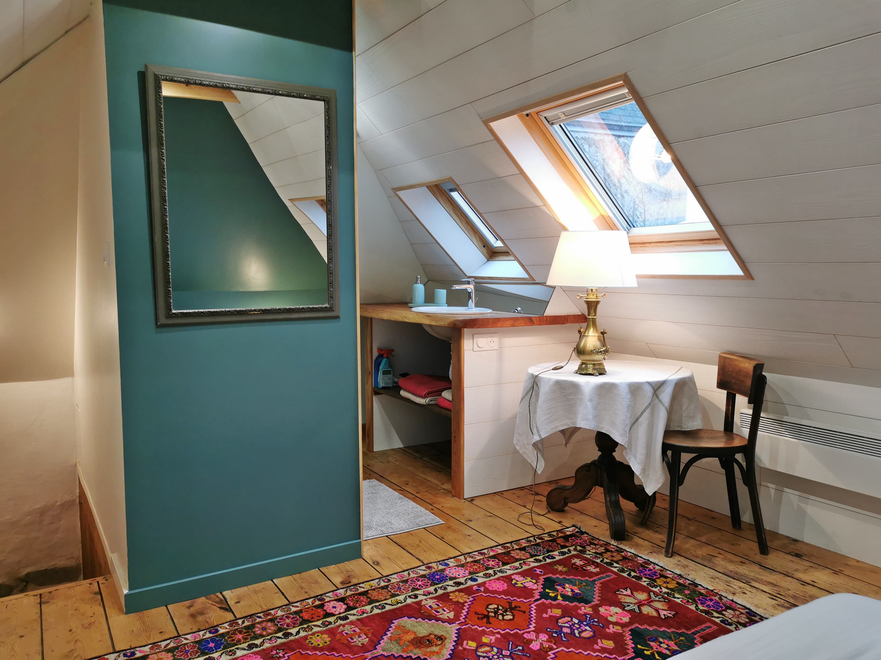 Bedroom with shower room and WC